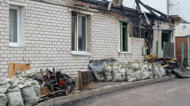 24/7 Emergency Fire Damage Removal experts in Golden Hills, CA
